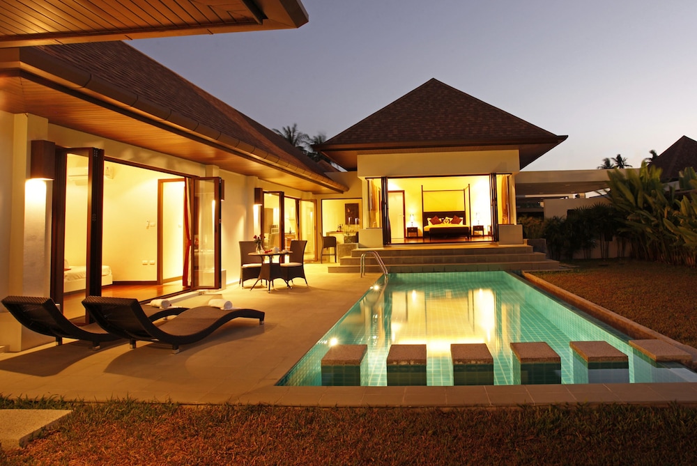 Villa Lovina by Holiplanet — 4-Star Luxury Hotel in Rawai, Thailand