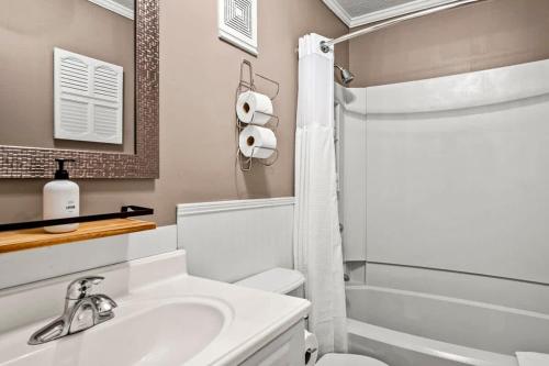 Misty Mountain Getaway - photo 28