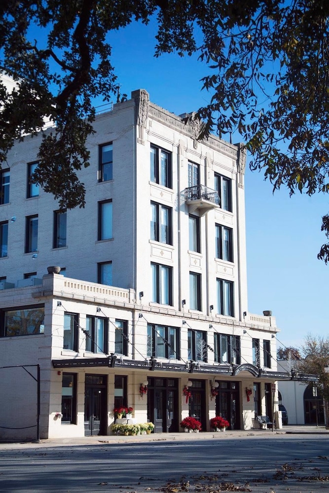 Park Plaza Hotel Seguin - photo 31