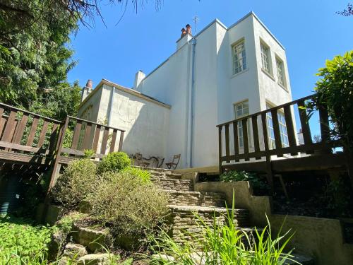 Ingledene a Spacious Family House — 4-Star Luxury Hotel in Bournemouth, United Kingdom