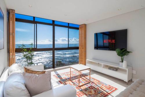 King & Queen Bed Sea View Promenade Fast Wifi