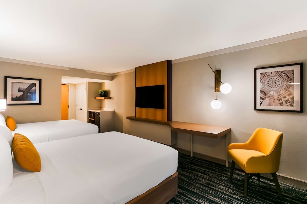 Best Western Premier The Central Hotel & Conference Center - photo 18
