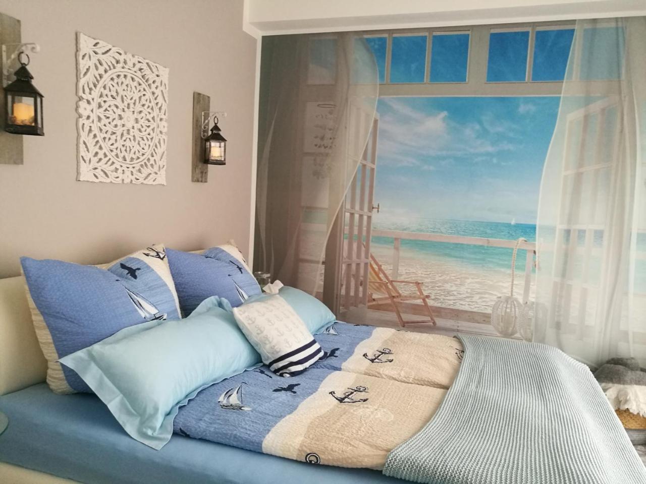 Ferienwohnung Südterrasse mit Kamin Bj 2019 — 4-Star Luxury Hotel in Timmendorfer Strand, Germany