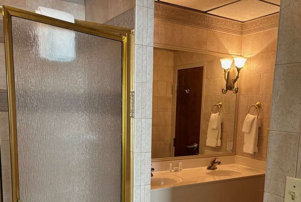 Baymont by Wyndham Johnson City - photo 23