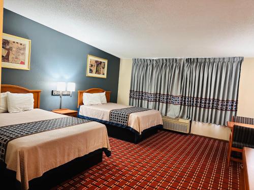 Regency Inn Hudson - photo 9