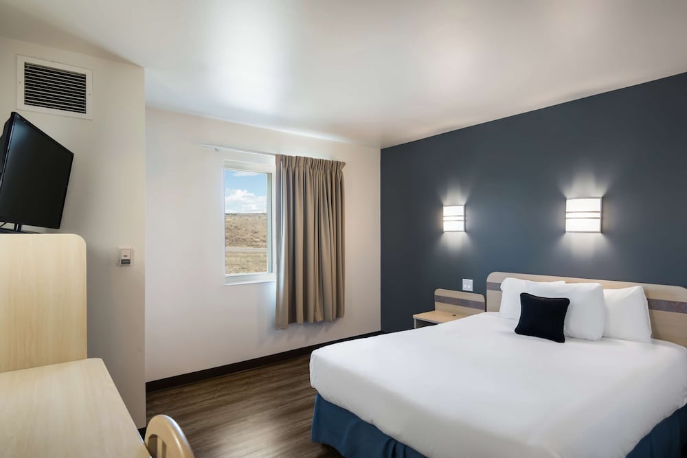 Red Lion Inn & Suites Butte - photo 10
