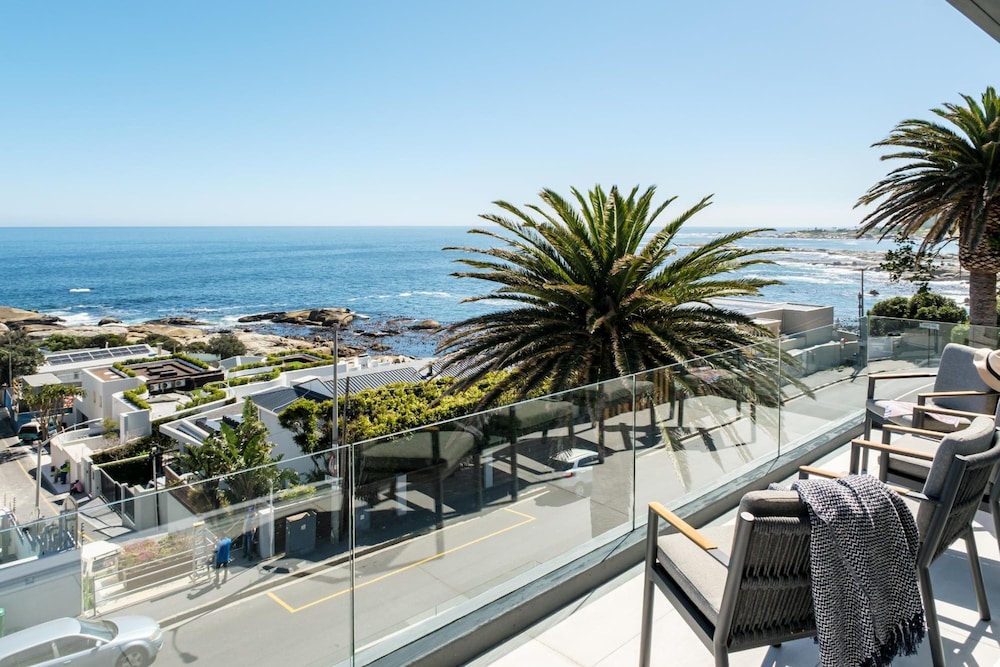 Sea View 3bed Camps Bay Apt Sapphire Tide Pad