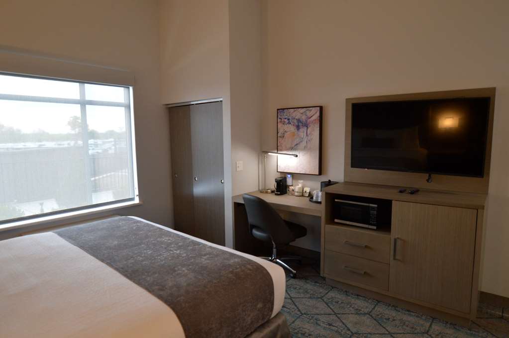 Best Western Plus Executive Residency Oklahoma City I 35 - photo 14