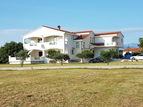Eda — 4-Star Luxury Hotel in Vrsi, Croatia