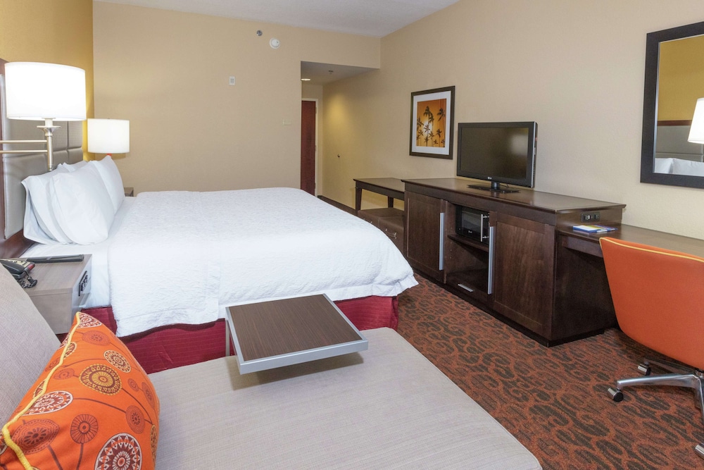 Hampton Inn Suites Jacksonville Airport - photo 16