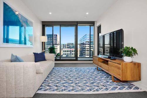 Lumina Bluewater Retreat — 4-Star Luxury Hotel in Melbourne, Australia