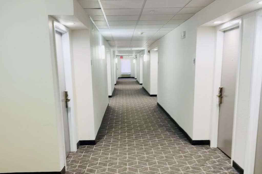Clarion Pointe Albemarle - photo 15