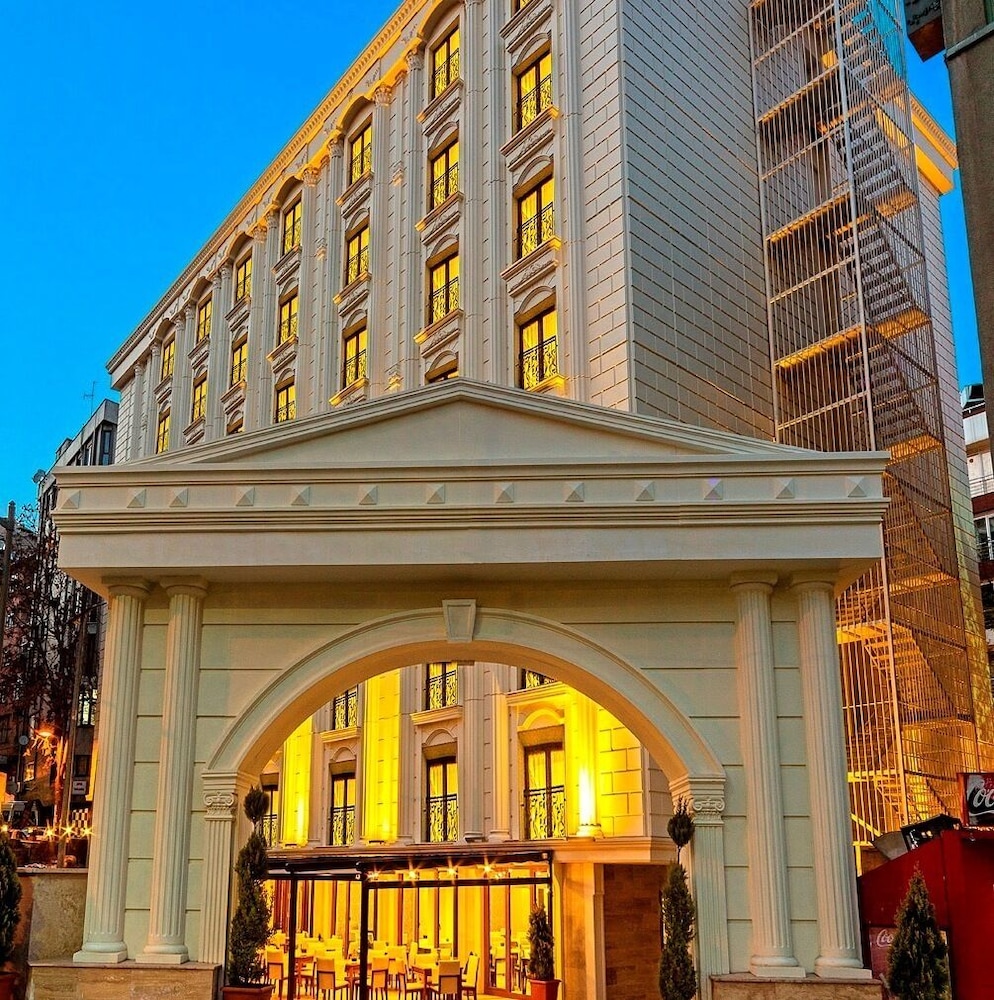 Lausos Palace Hotel in Istanbul, Turkey