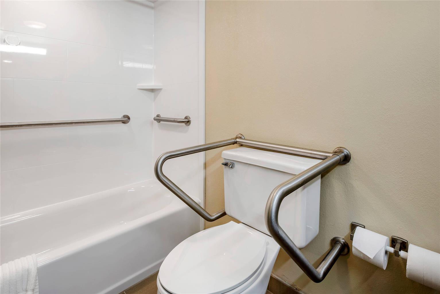 Comfort Suites Bethlehem Near Lehigh University and LVI Airport - photo 18