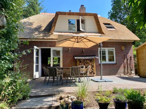 Huisje aan de Bosrand Veluwe — 4-Star Luxury Hotel in Epe, Netherlands