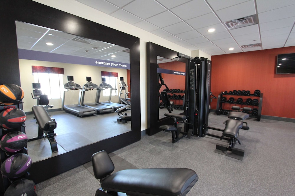 Hampton Inn & Suites Dallas Market Center - photo 47