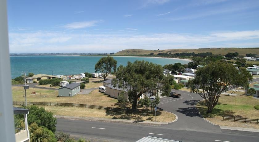 Stamps of Stanley — 4-Star Luxury Hotel in Smithton, Australia