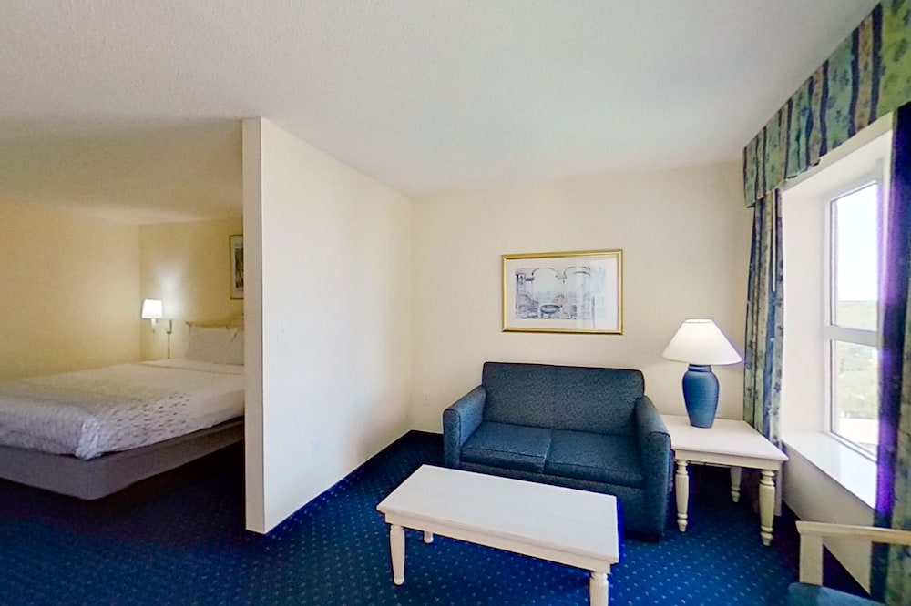 Bay Watch Resort & Conference Center - photo 4