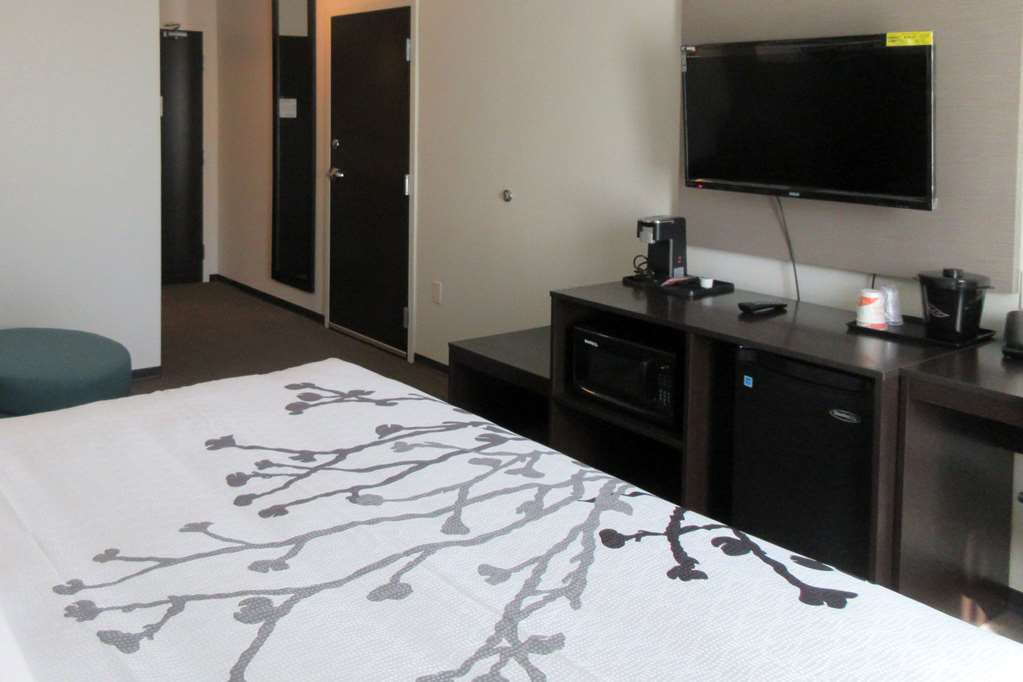 Sleep Inn & Suites Chiloquin Crater Lake Junction - photo 13