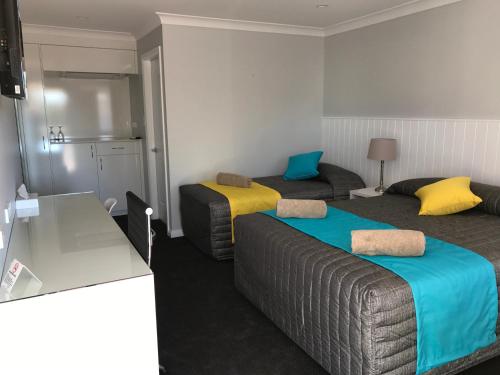 Oasis Motel — Cobar
