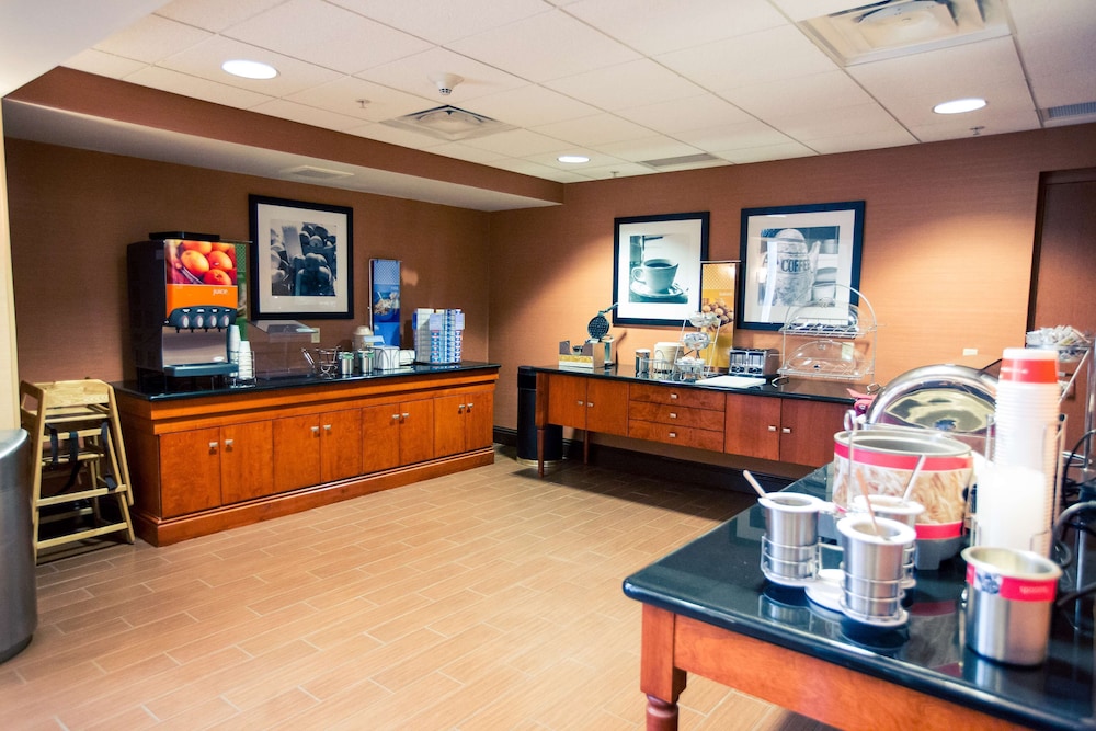 Hampton Inn & Suites Blairsville - photo 47