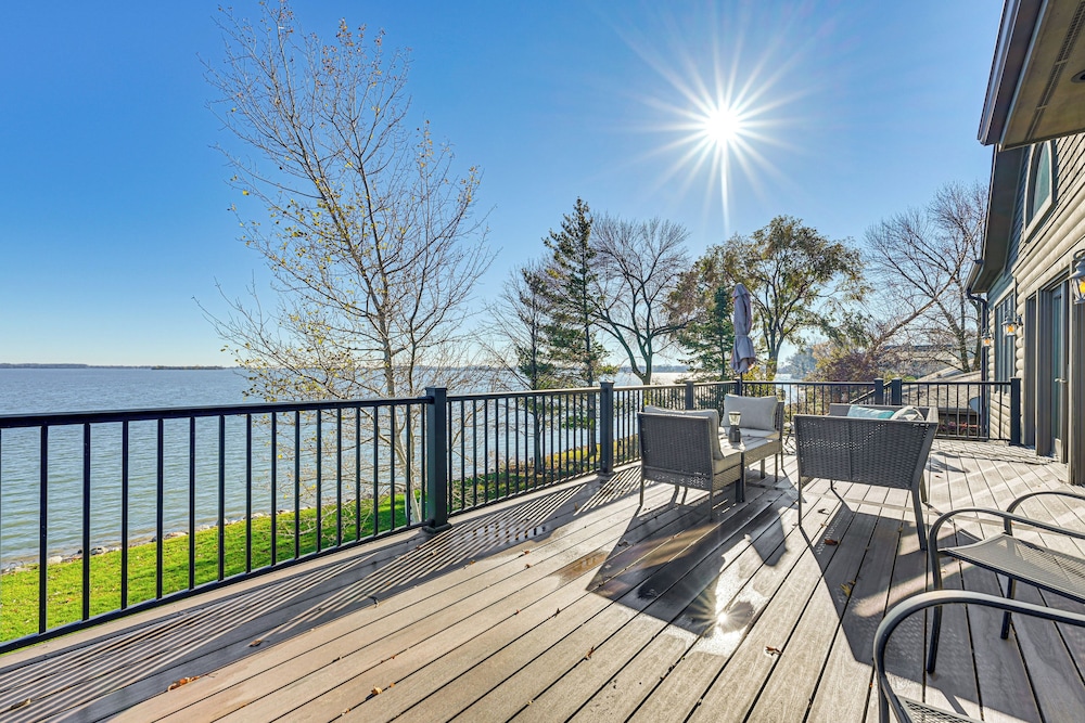 Waterfront Home W Boat Dock And Deck In Storm Lake 21233322 — Storm Lake