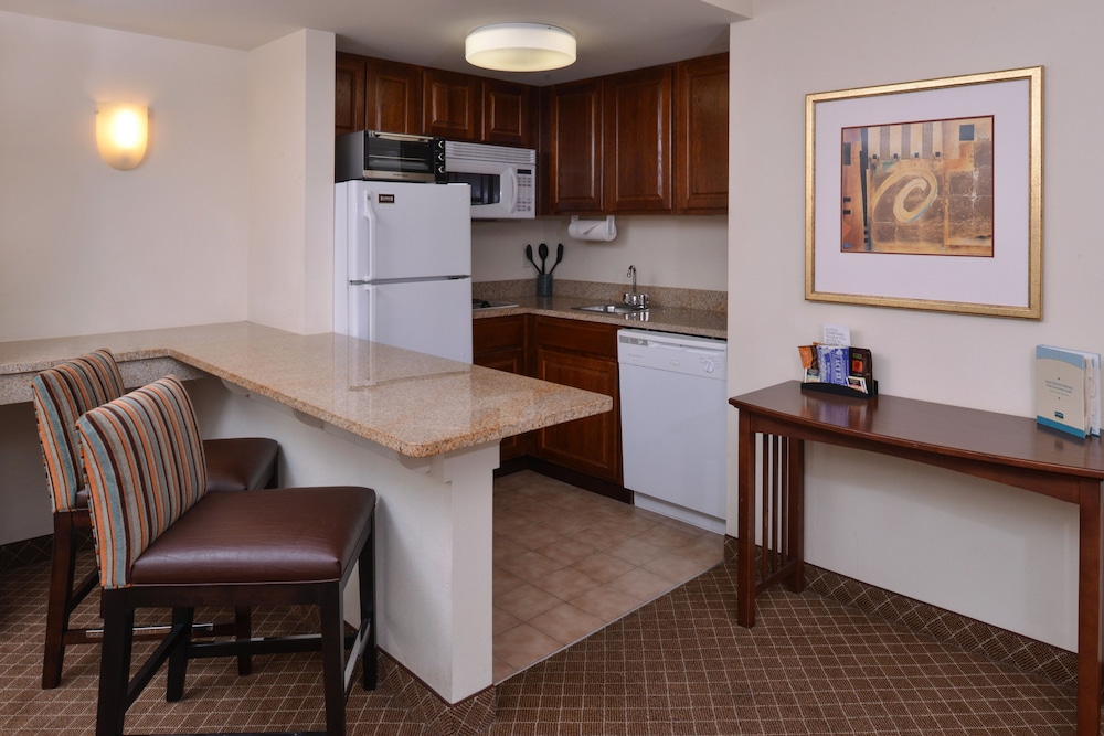 Staybridge Suites Indianapolis Airport by IHG - photo 56