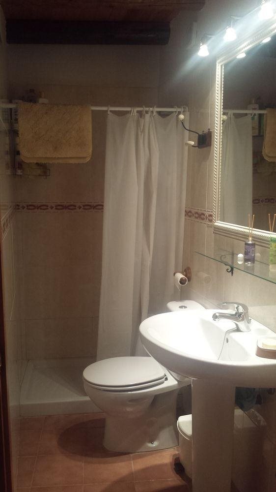 Charming House in Orés — 4-Star Luxury Hotel in Ores, Spain