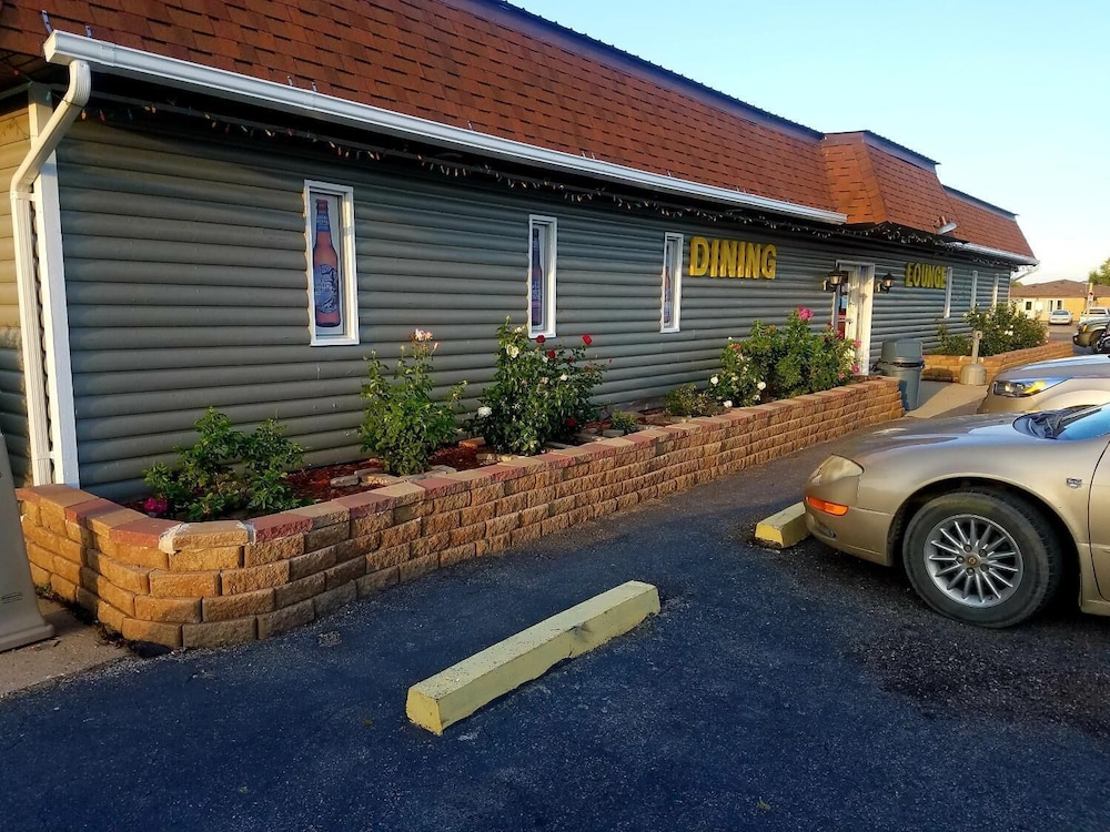 Cedar Inn - photo 20