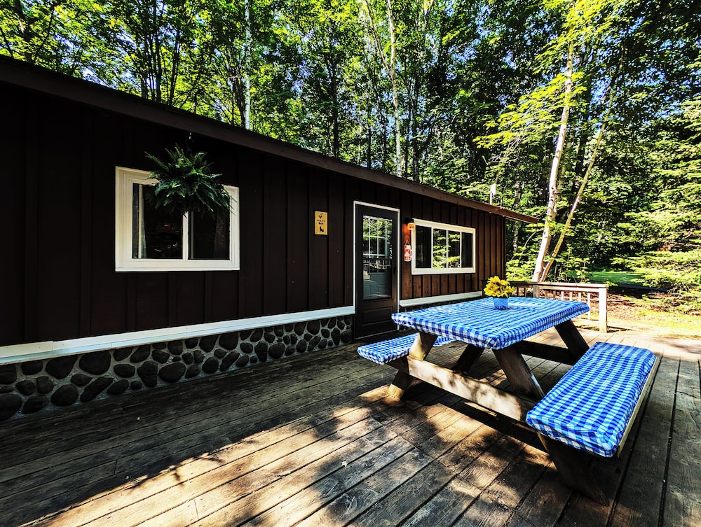 Coadys' Point of View Lake Resort - photo 339