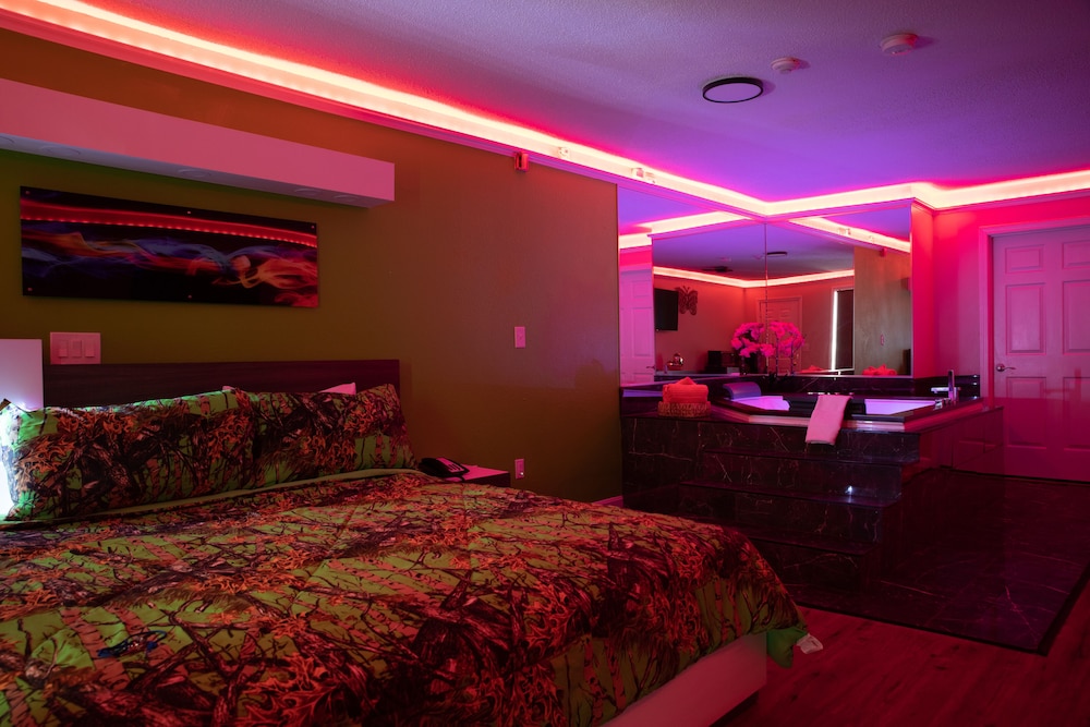 Classic Motor Lodge West Green - photo 30