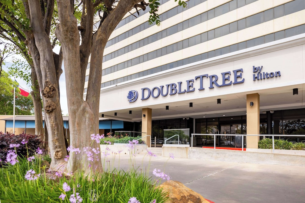 DoubleTree by Hilton Houston Medical Center Hotel & Suites - photo 74