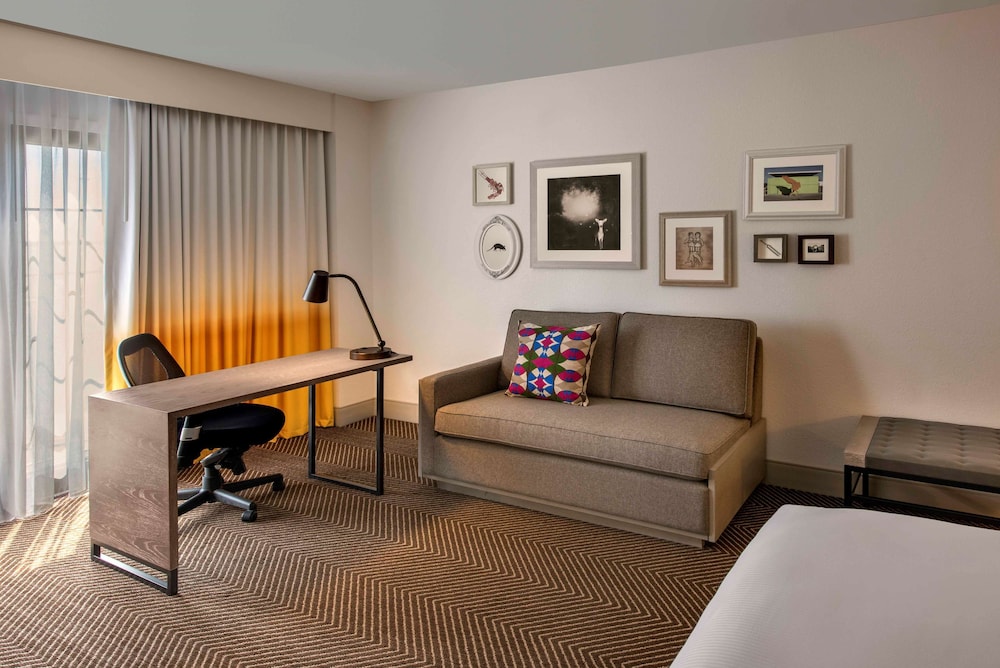 DoubleTree by Hilton Austin - photo 15