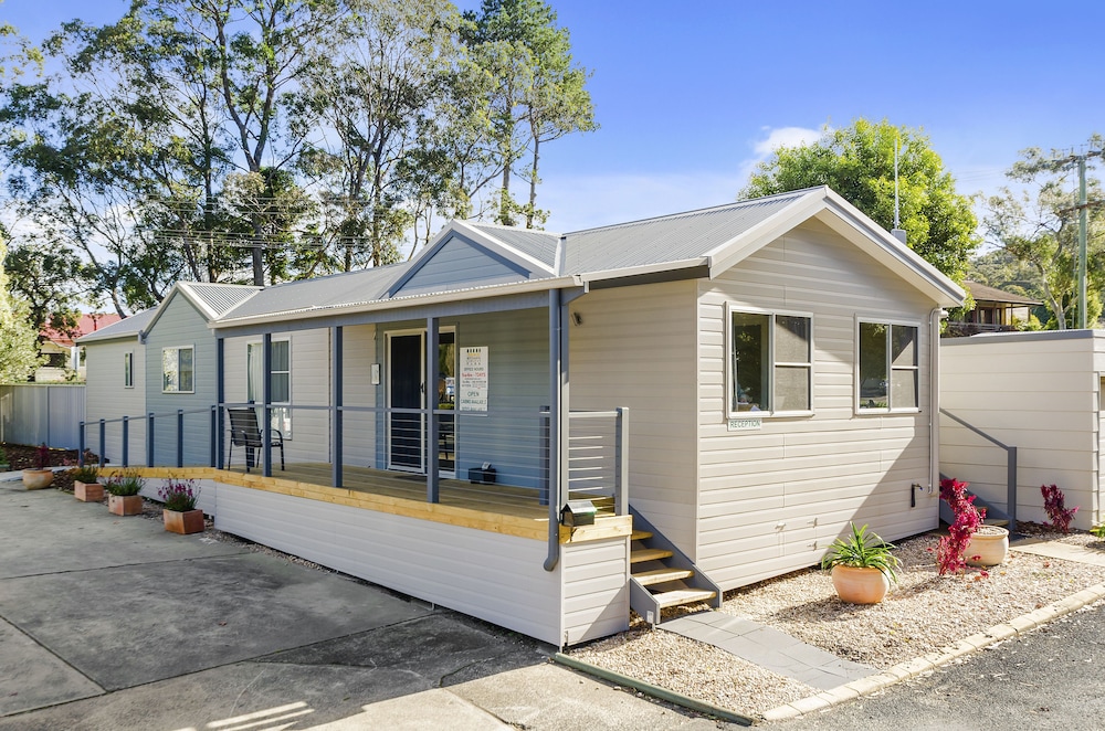 Mittagong Caravan Park — 4-Star Luxury Hotel in Mittagong, Australia