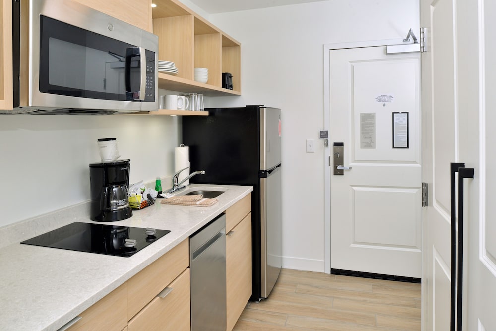 TownePlace Suites by Marriott Asheville Downtown - photo 18