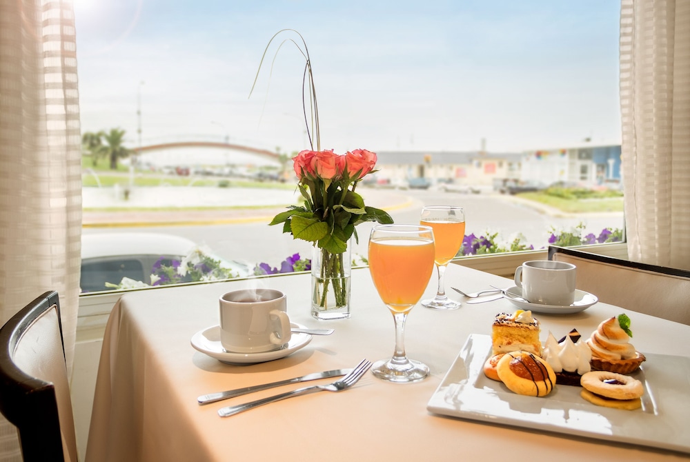 Hotel Iruña in Mar Del Plata, Argentina