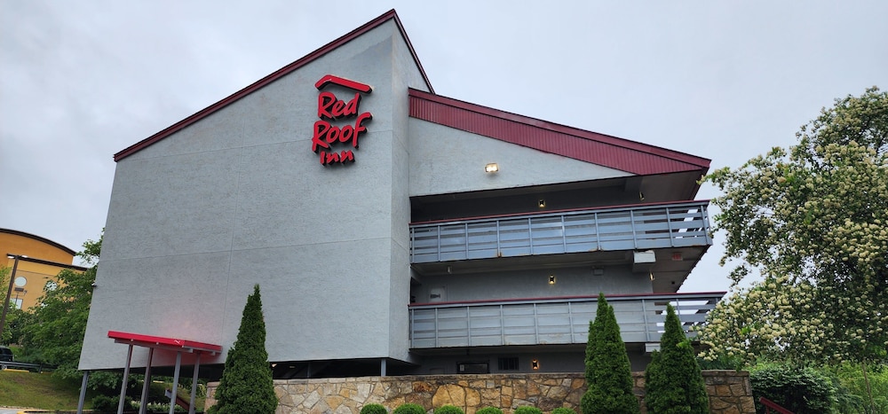 Red Roof Inn PLUS Pittsburgh East Monroeville - photo 29