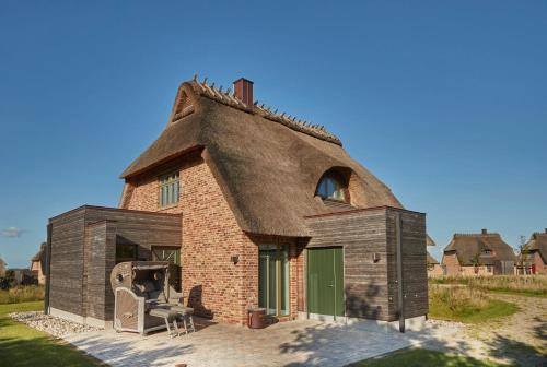 Reetdorf Geltinger Birk Künstlerkate Herbststurm in Kappeln, Germany