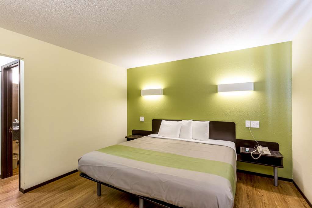 Motel 6 Troy IL - photo 10