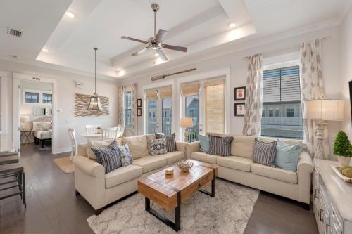 Sea Esta Prominence 30A Beside Pool 6 Seater Lsv 4 Bikes Sleeps 6