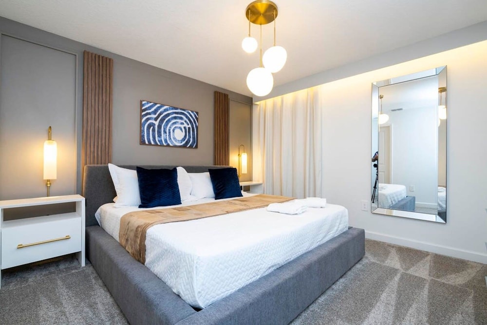 Ultimate Luxury Retreat star Wars Game Room More - photo 44