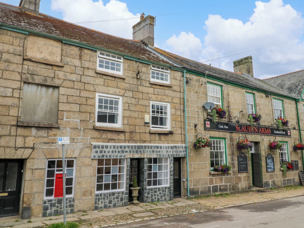 The Old Post Office - carbon neutral hotel in Camborne