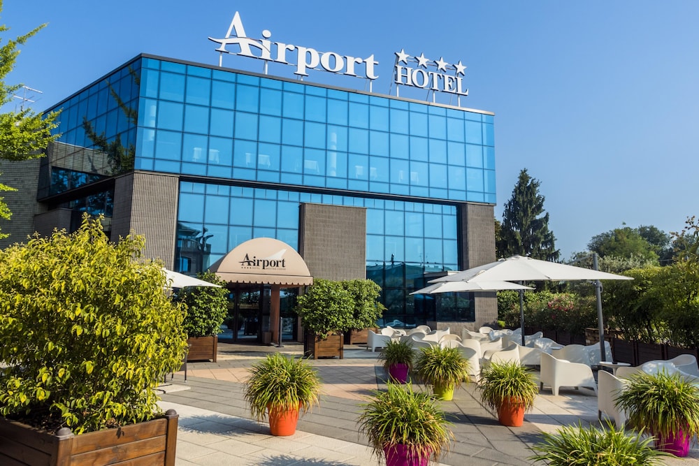 Airport Hotel - carbon neutral hotel in Bagnatica