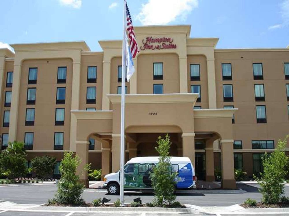 Hampton Inn Suites Jacksonville Airport - photo 57