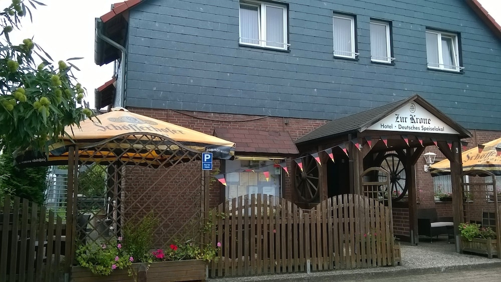 Hotel Zur Krone — hotel in Seelze