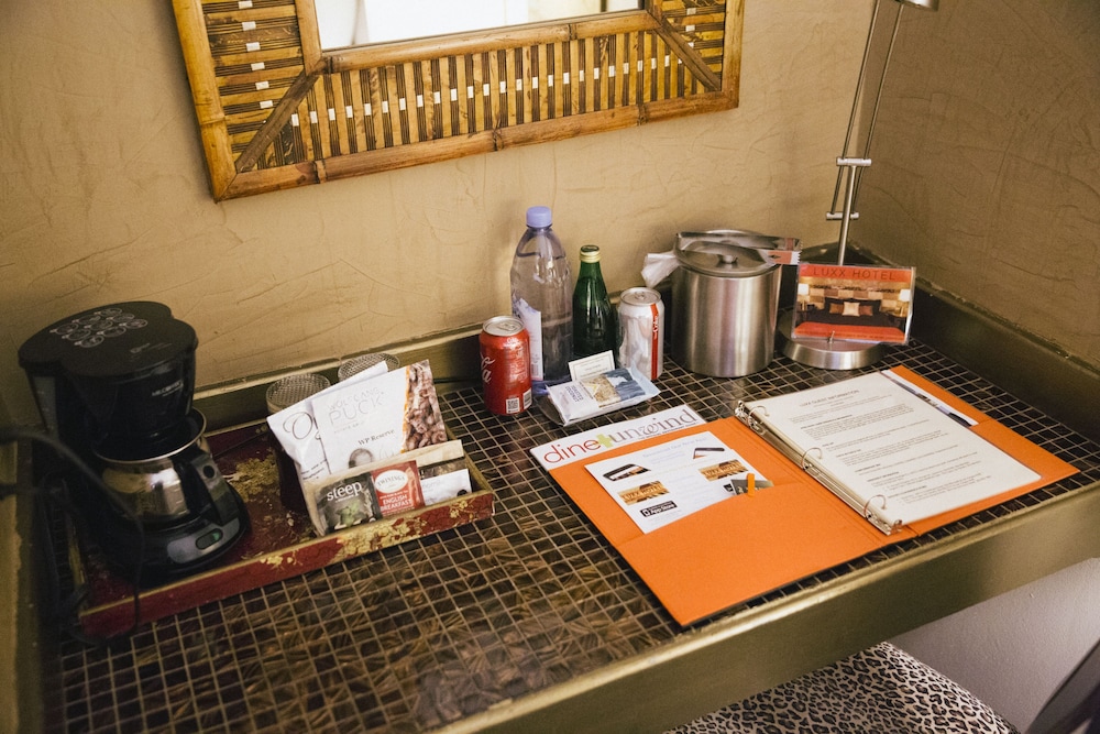 Luxx Plaza Hotel - photo 18