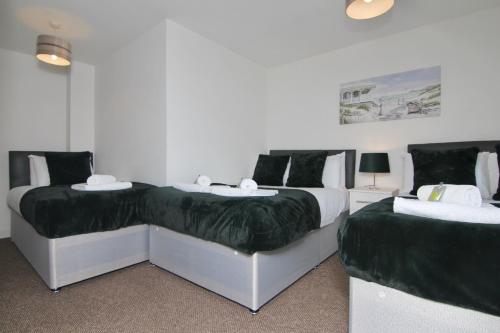 Canalview House Fully Furnished Coventry City Centre Home — 4-Star Luxury Hotel in Coventry, United Kingdom