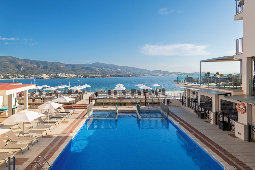 Leonardo Royal Hotel Mallorca Palmanova Bay - carbon neutral hotel in Calvia