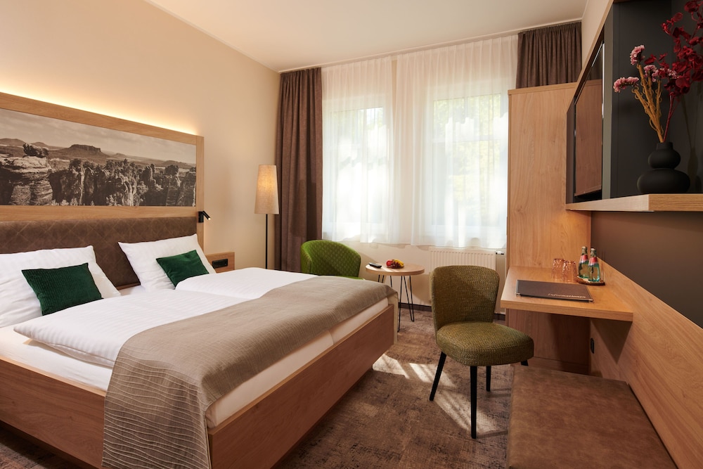 Parkhotel Neustadt — 4-Star Luxury Hotel in Neustadt In Sachsen, Germany