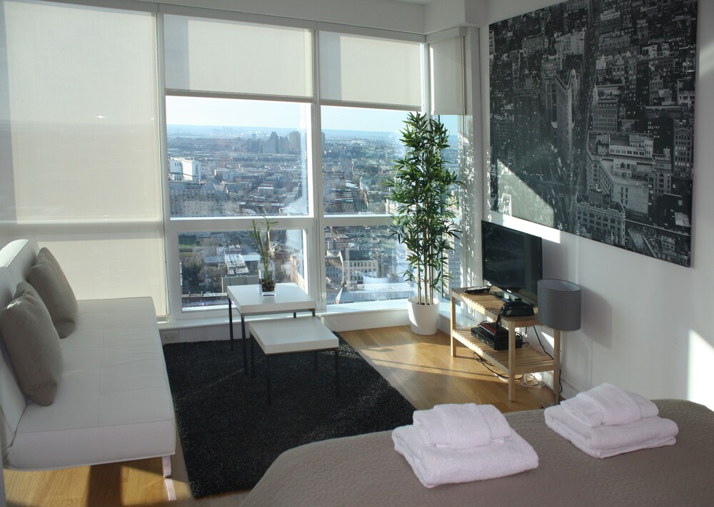 Dharma Home Suites JC at Paulus Hook - photo 24